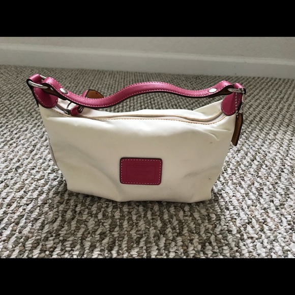 Authentic Coach Small Purse - Picture 1 of 3
